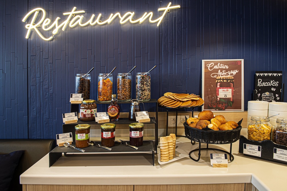 Holiday Inn Express Paris-Canal de la Villette by IHG