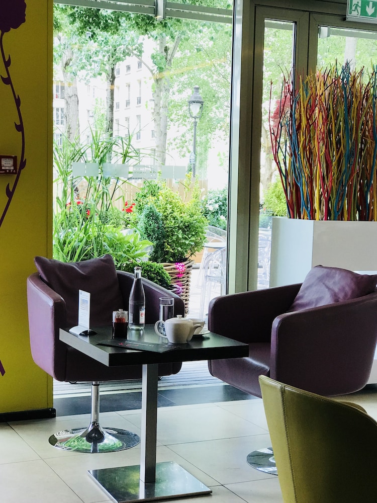 Holiday Inn Express Paris-Canal de la Villette by IHG