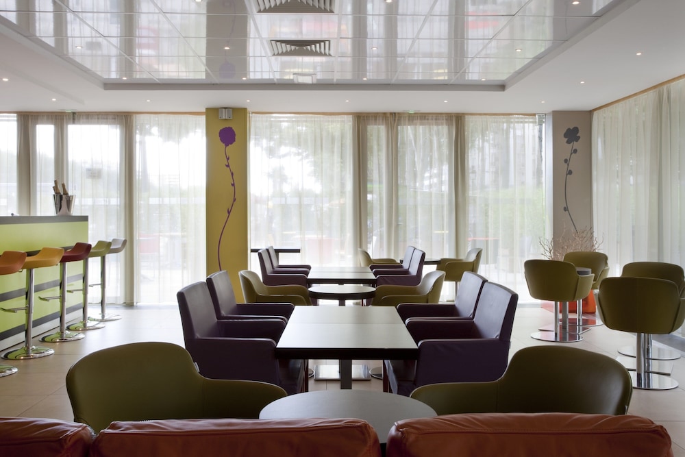 Holiday Inn Express Paris-Canal de la Villette by IHG