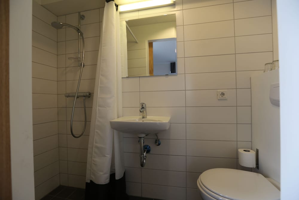 100 Iceland Hotel