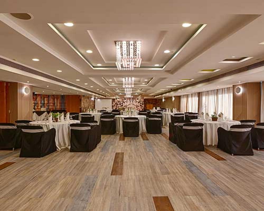 Hotel Page One