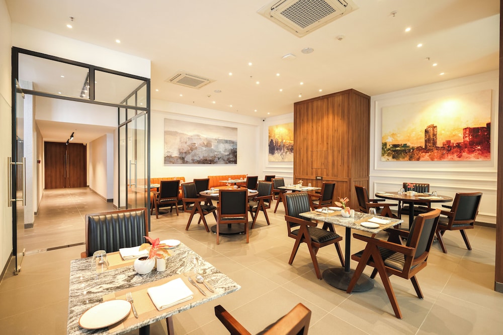 Rhythm Gurugram, Hotel & Suites, Sohna Road