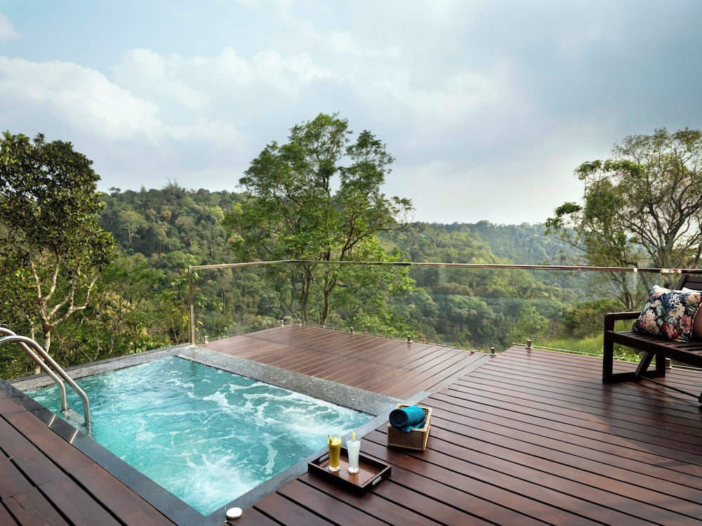 Blanket Days Resort and Spa