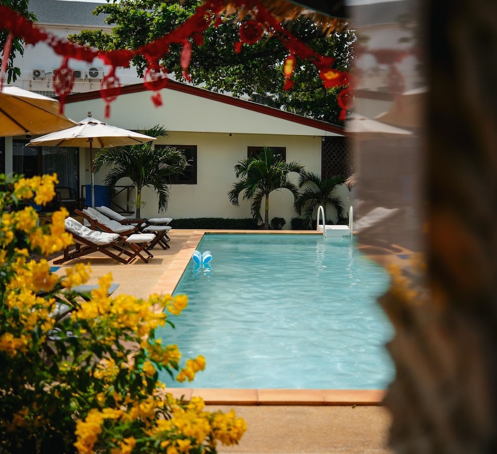The Waterfront Hotel at Fishermans Village