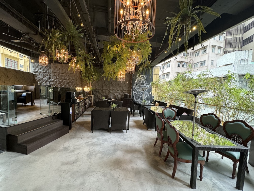 Lan Kwai Fong Hotel @ Kau U Fong