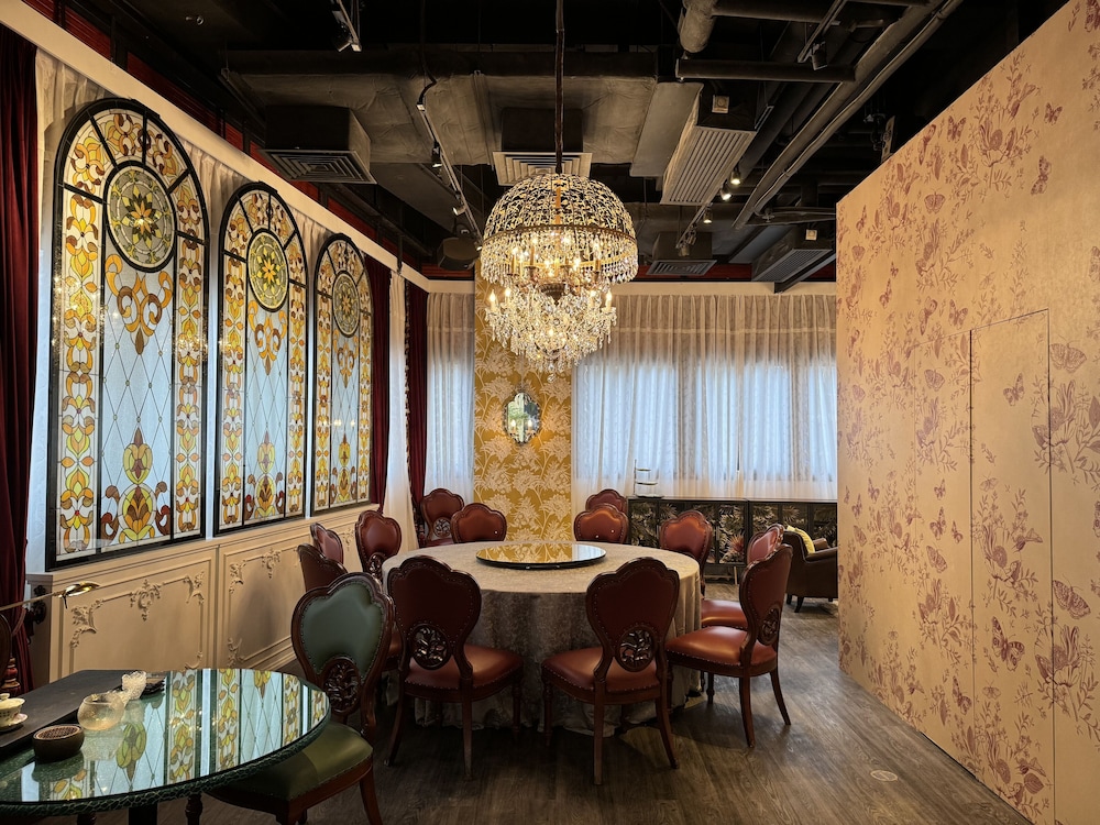 Lan Kwai Fong Hotel @ Kau U Fong
