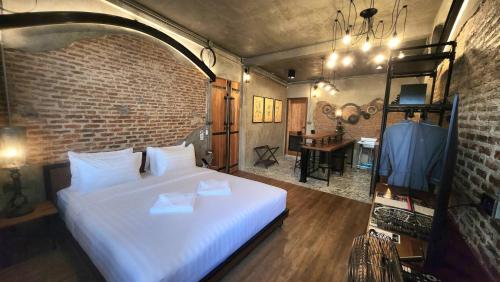 House of Machine Boutique Hotel