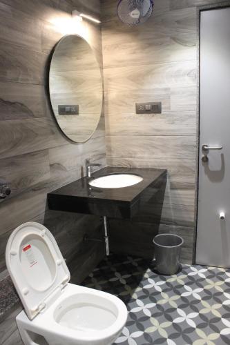 Hotel Ganapati Palace