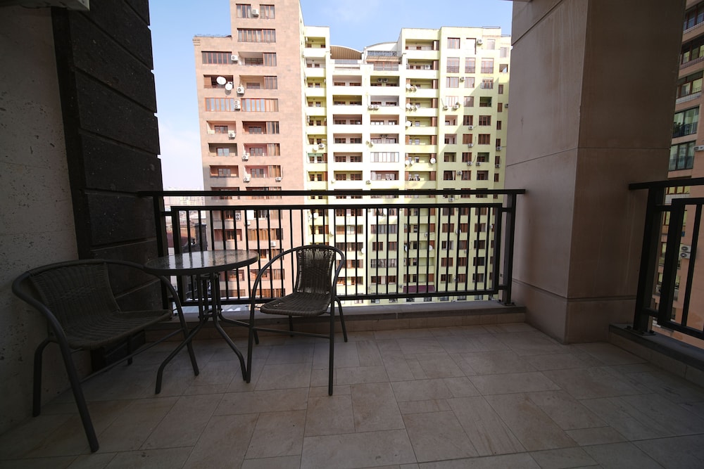 2 bedroom Luxury Apartment in the centre of Yerevan by Sweet Home