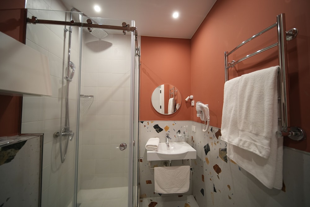 2 bedroom Luxury Apartment in the centre of Yerevan by Sweet Home