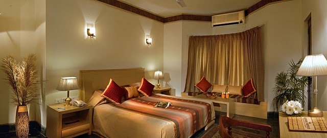 The Riverview Retreat Corbett by Leisure Hotels