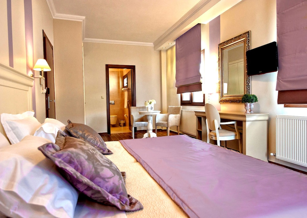 Enastron View Hotel