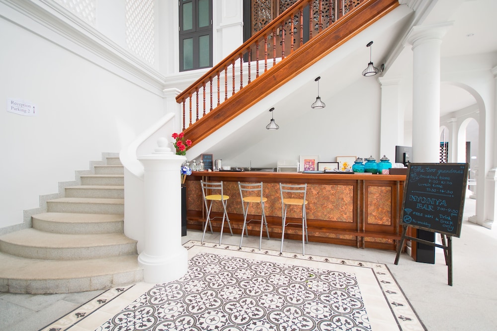 Little Nyonya Hotel