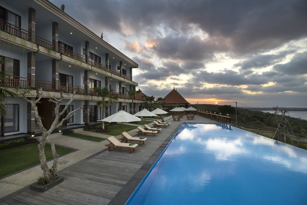 Semabu Hills Hotel Nusa Penida - Bali