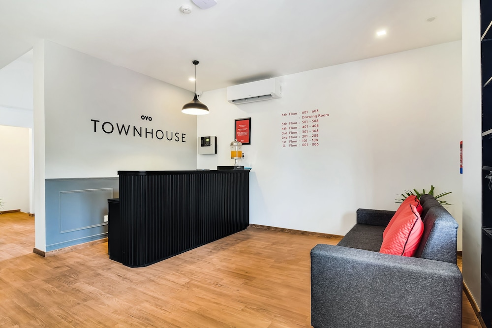 Super Townhouse Ulsoor Near Halasuru Metro Station