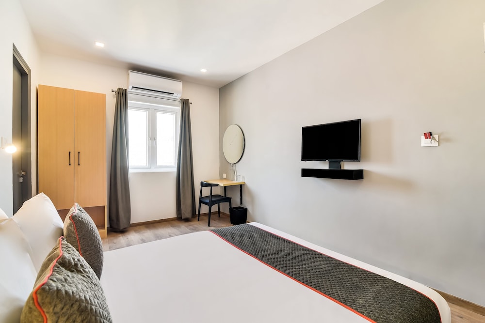 Super Townhouse Ulsoor Near Halasuru Metro Station