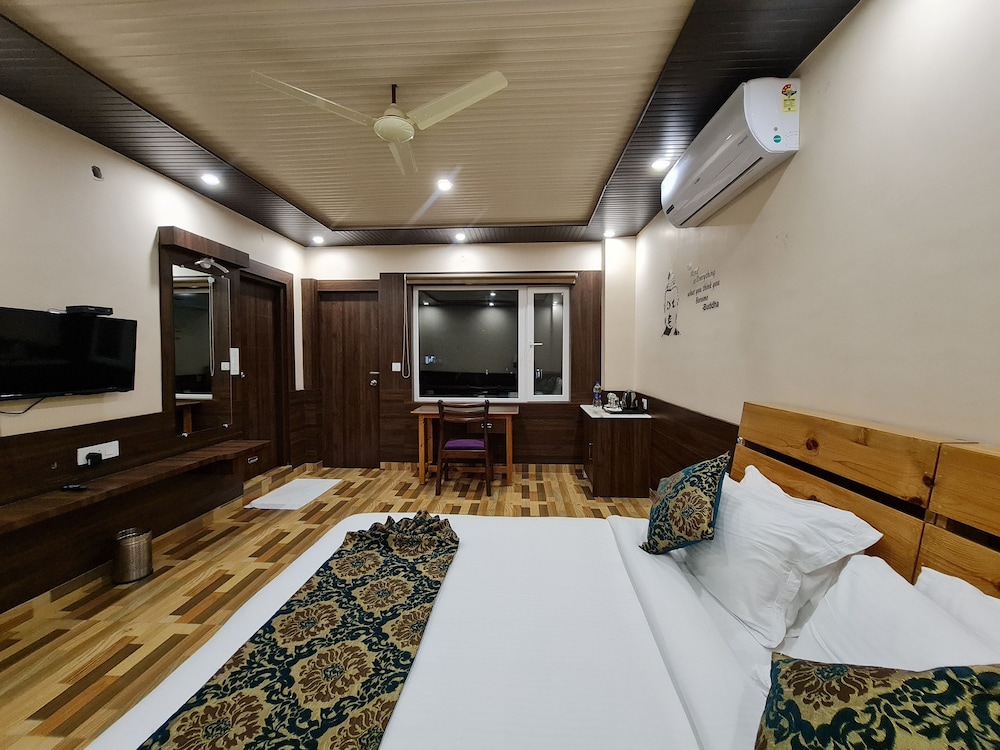 Hotel Buddha House Himalayan Brothers