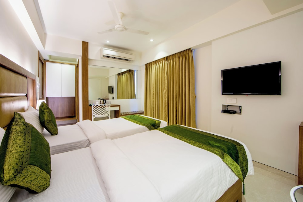 Hotel Laxvas- The Business Hotel