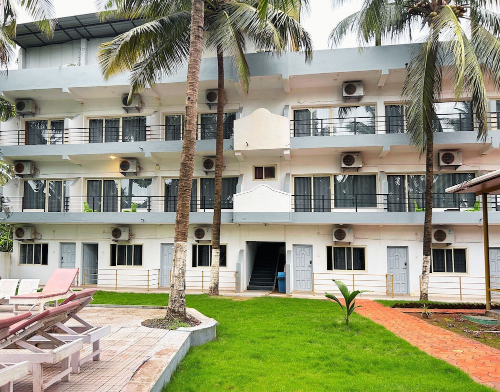 Bay Breeze Hotels and Resorts