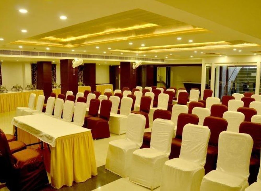 Hotel Samovar by Goyal Hoteliers