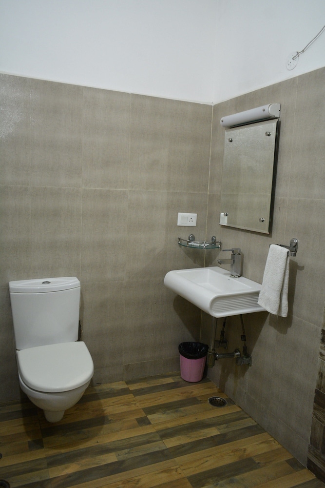 Hotel Samovar by Goyal Hoteliers