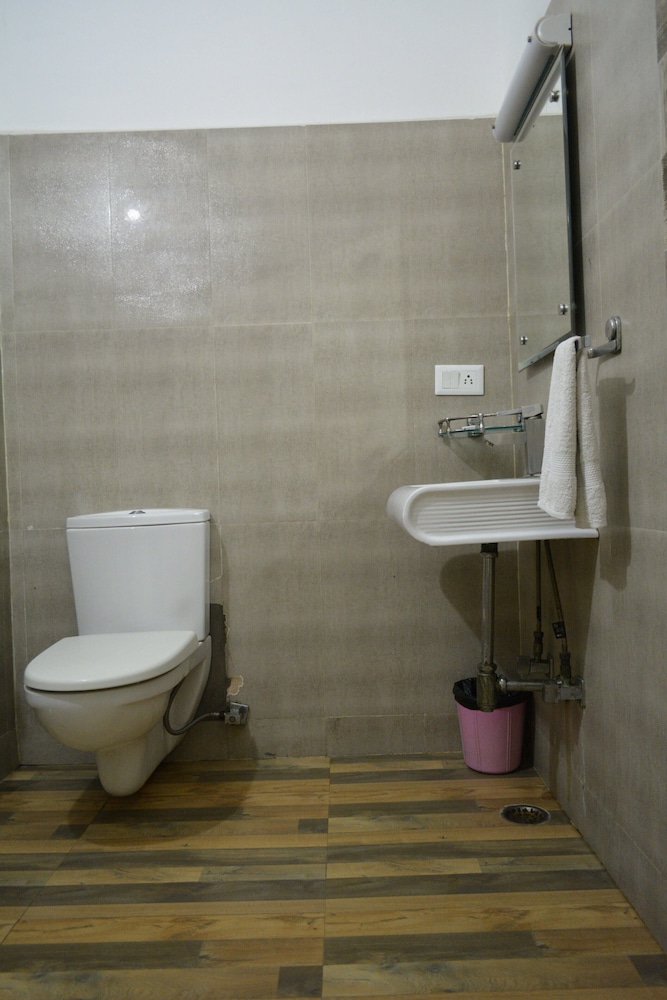 Hotel Samovar by Goyal Hoteliers