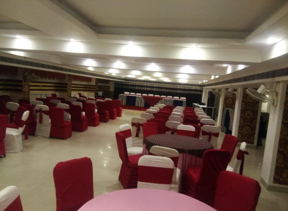 Hotel Samovar by Goyal Hoteliers