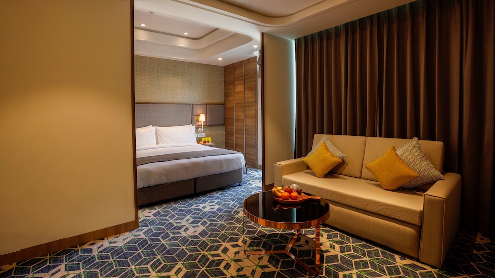 Holiday Inn Gurugram Sector 90, an IHG Hotel