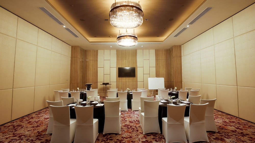 Holiday Inn Gurugram Sector 90, an IHG Hotel