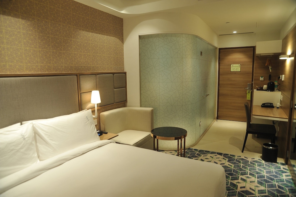 Holiday Inn Gurugram Sector 90, an IHG Hotel