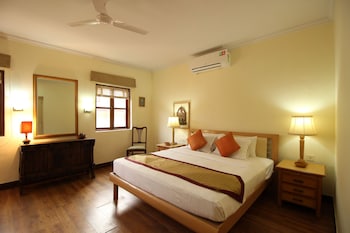 Golden Sands Apartments