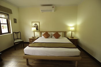 Golden Sands Apartments