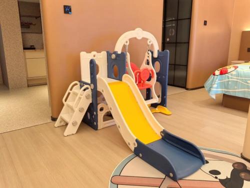Zobon Art Hotel