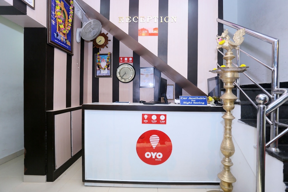 Oyo 5556 Hotel Nnp Grand