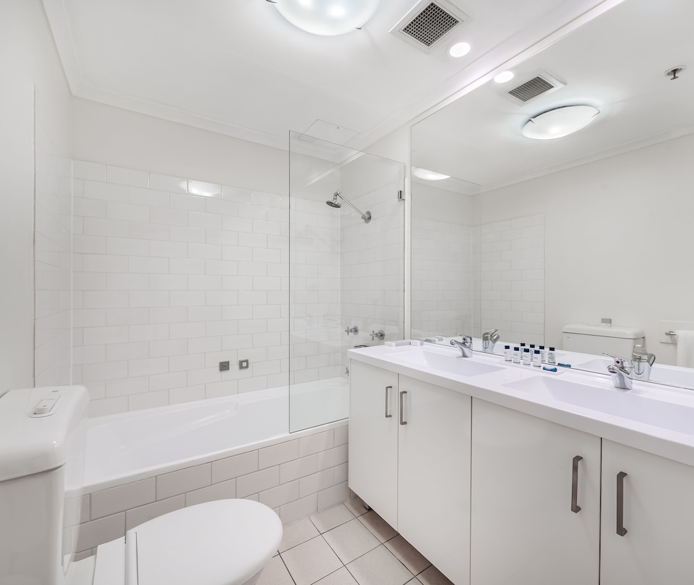 Oaks Sydney Goldsbrough Suites