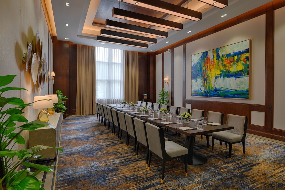 FLC Halong Bay Golf Club & Luxury Resort