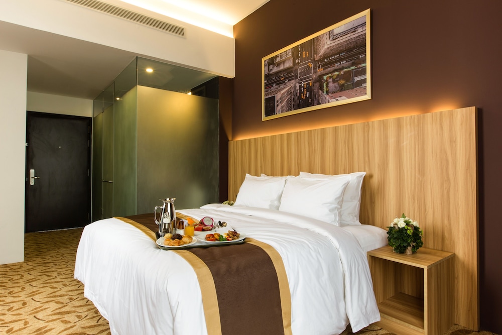 Bay Hotel Ho Chi Minh