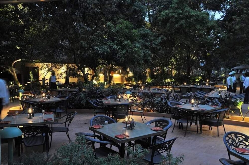 Sai Palace Hotel & Gardens Mira Road