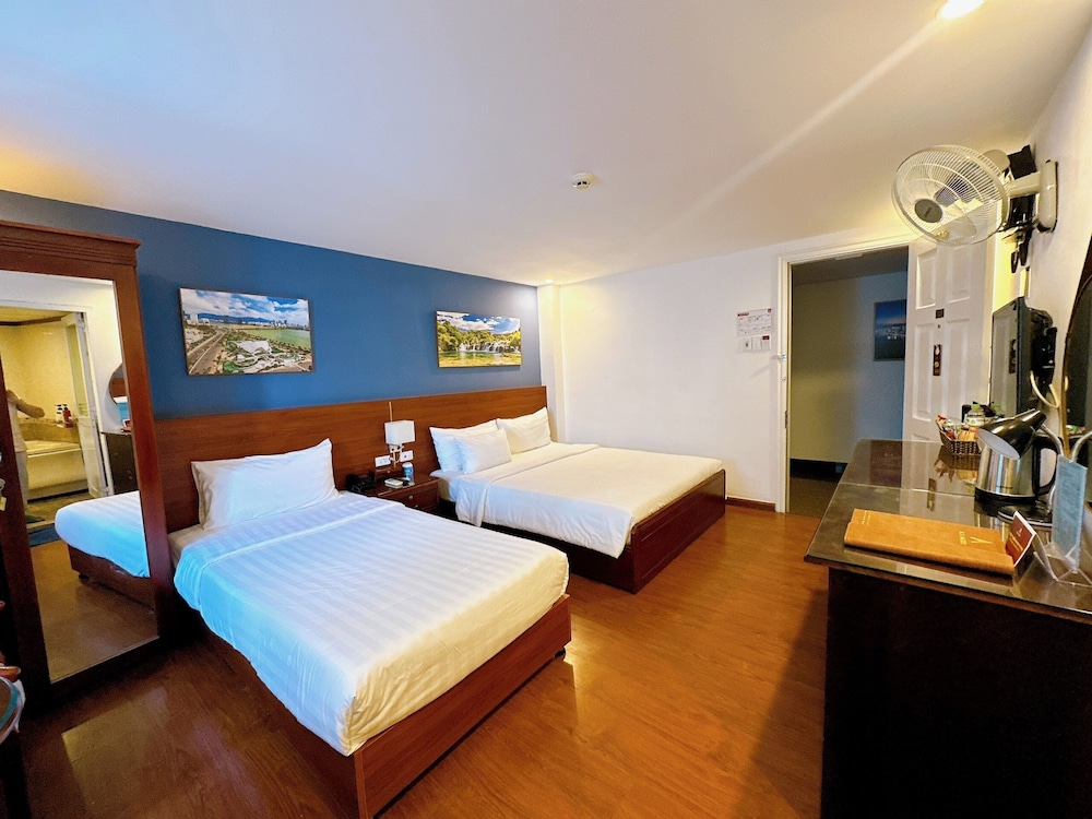 A25 Hotel - 137 Nguyen Du DN