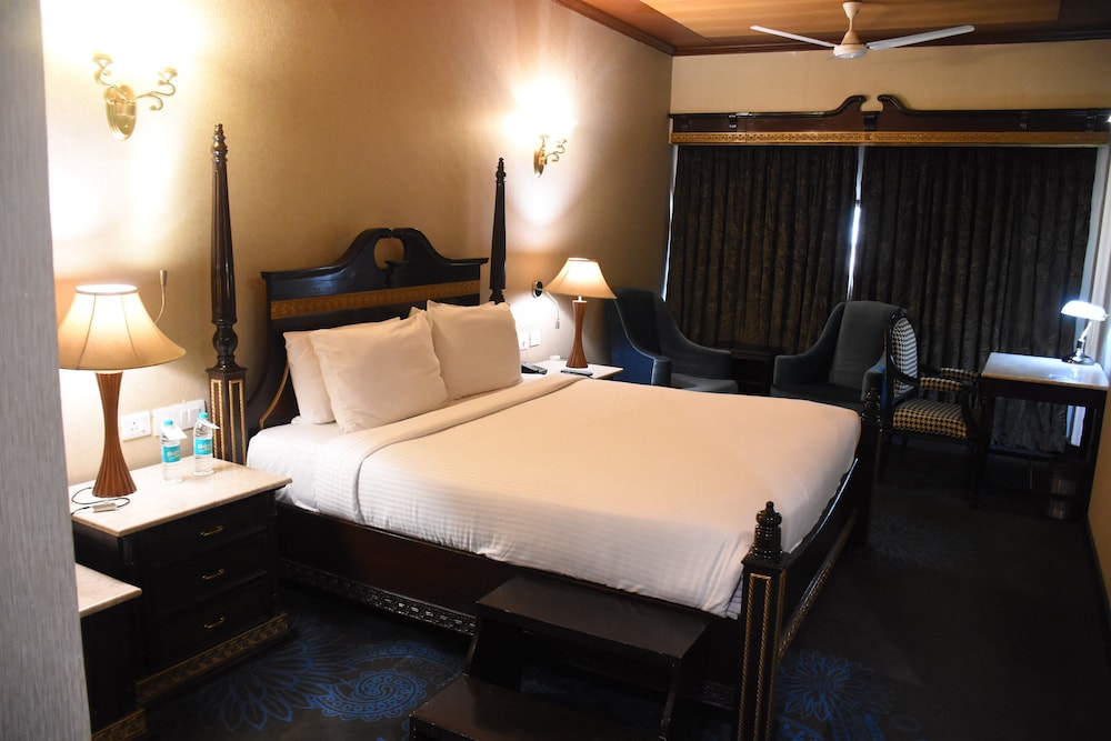 The Piccadily Hotel