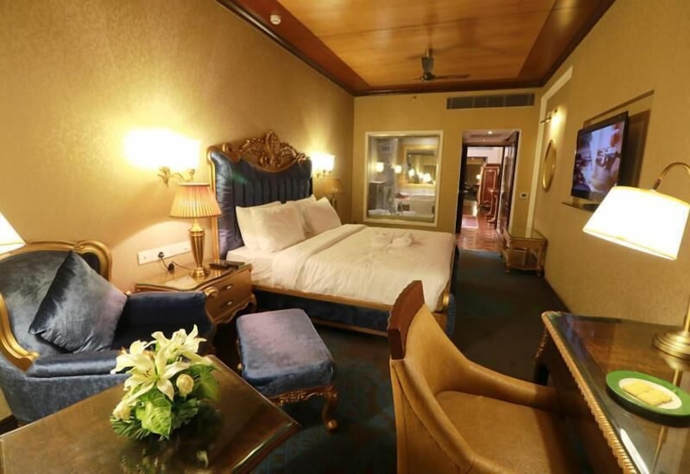 The Piccadily Hotel