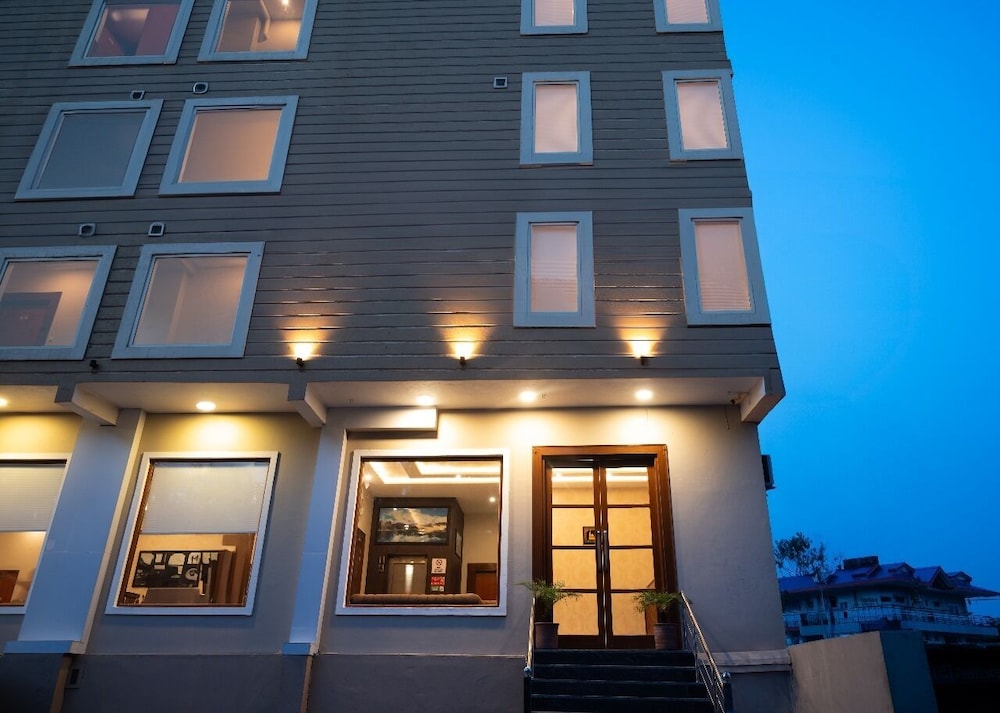 Hotel Sagar Residency - Best Mountain View Hotel in Palampur 