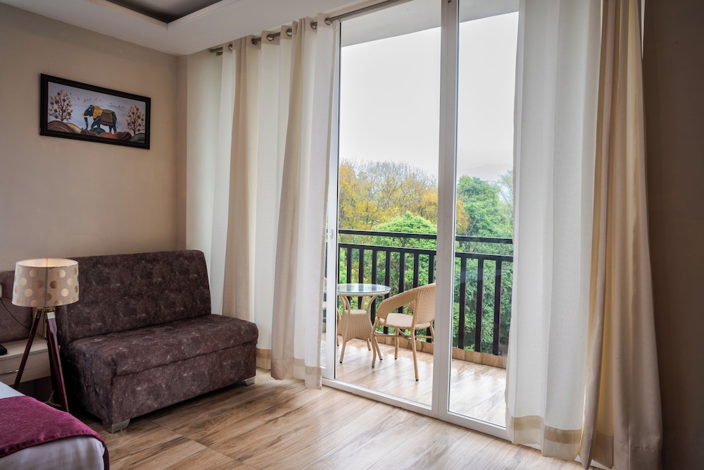 Hotel Sagar Residency - Best Mountain View Hotel in Palampur 