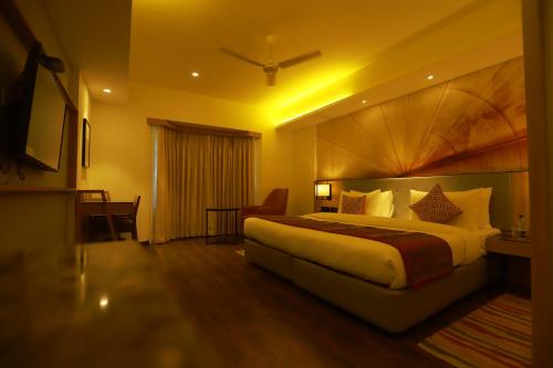 Grand Sarovar Portico