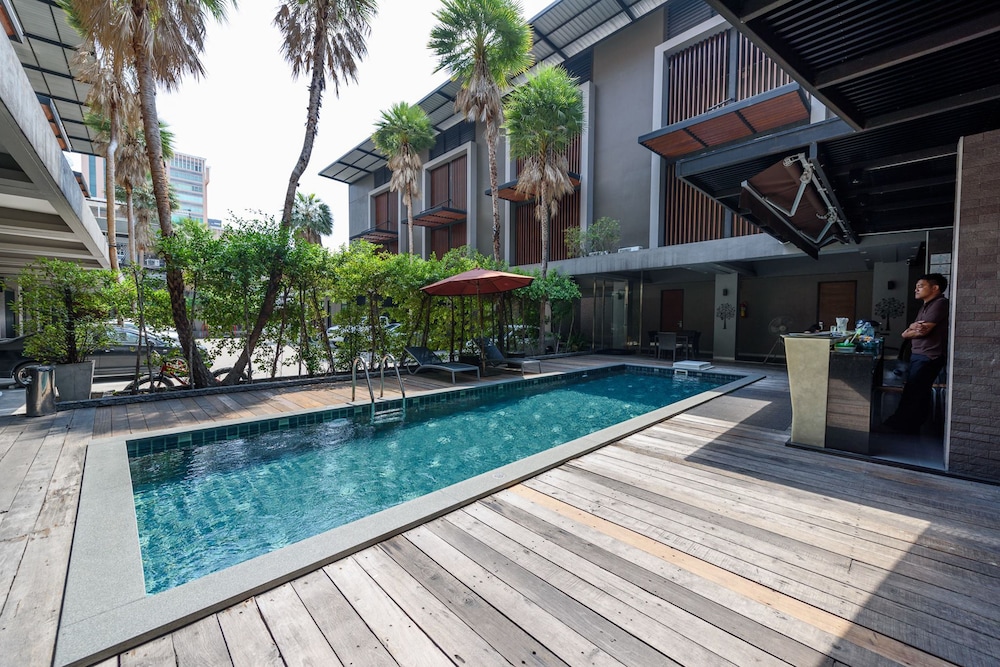 Siam Swana Hotel
