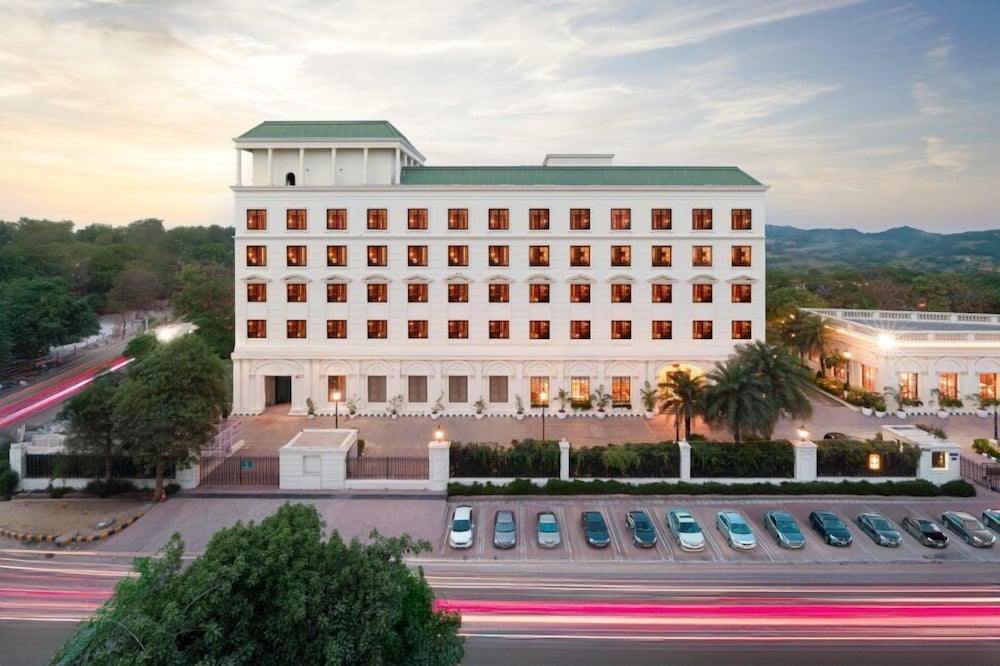 City Club Phase Iii