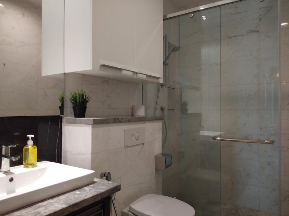 KL Platinum Suites by SNC