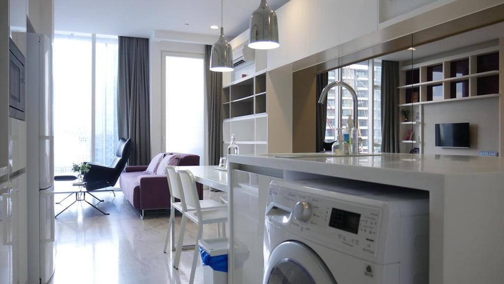 KL Platinum Suites by SNC