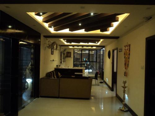 Mani's Residency