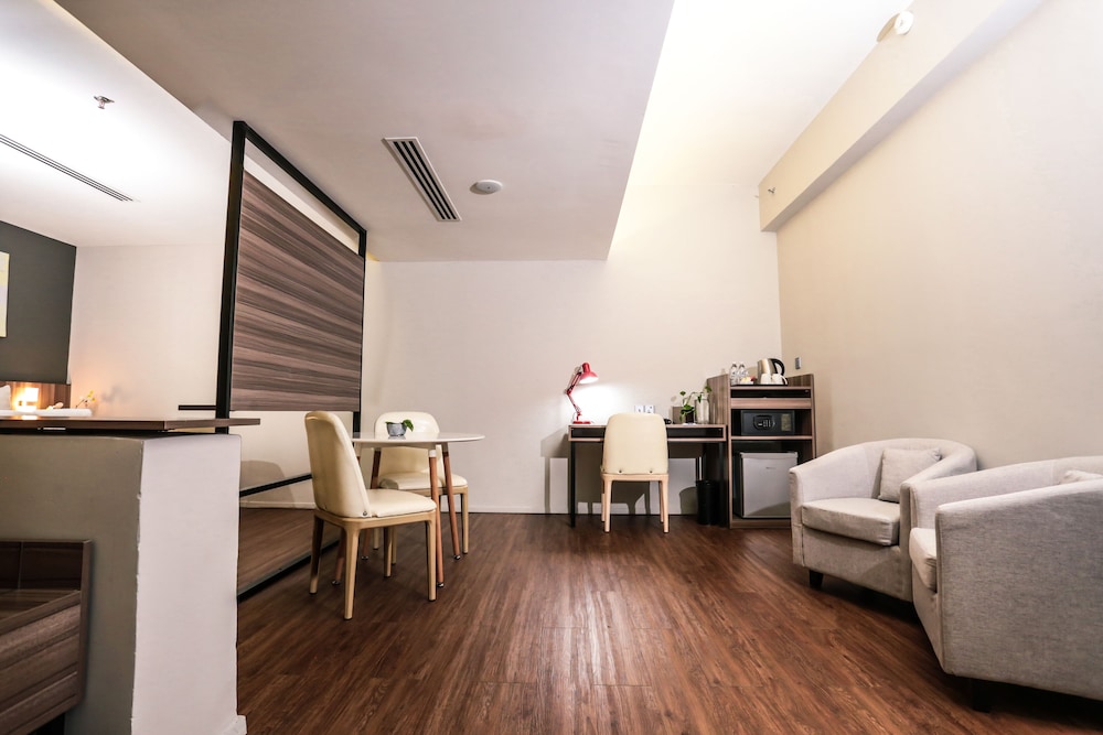 Days Hotel and Suites Fraser Business Park KL